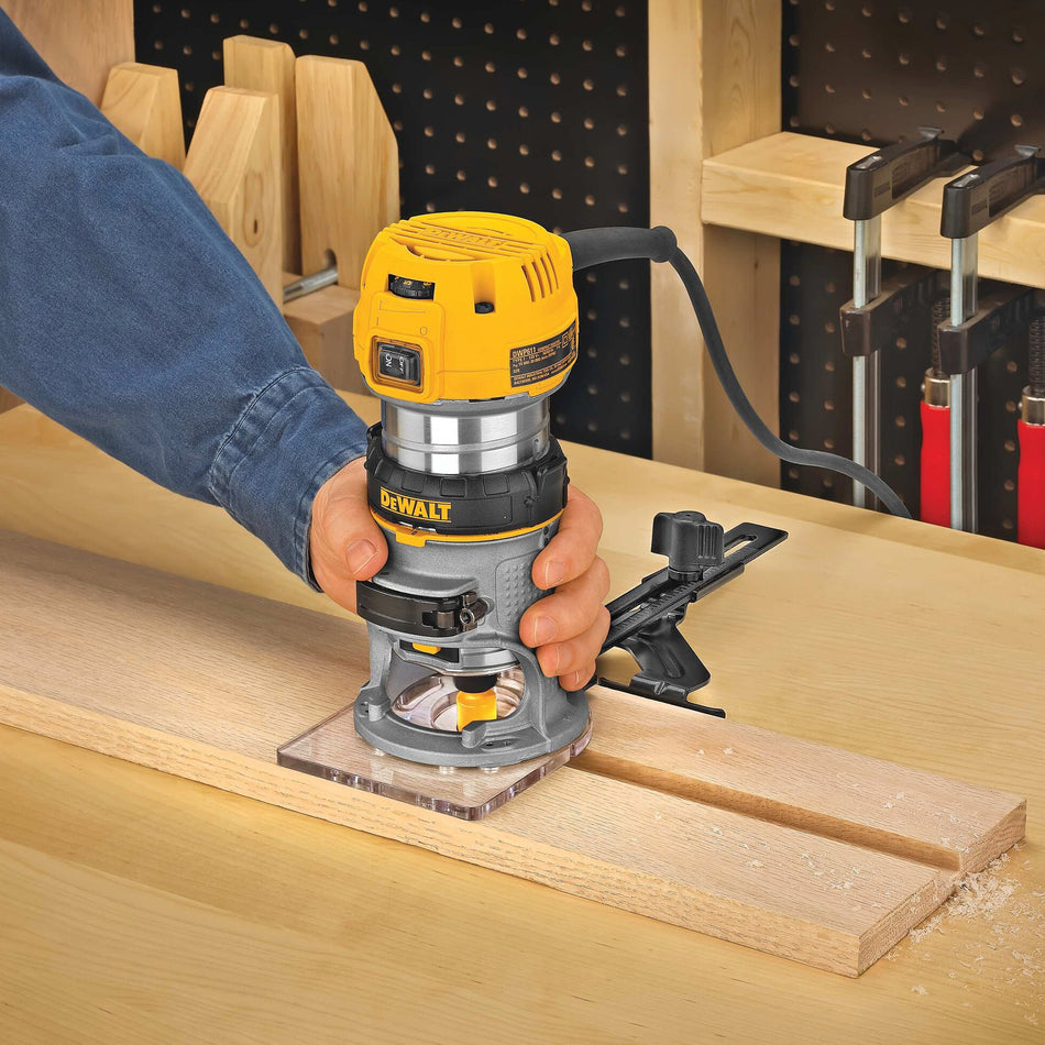 Dewalt 1-1/4 HP Max Torque Variable Speed Compact Router - DWP611